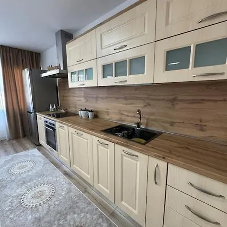Garden House בית נופש Vlorë